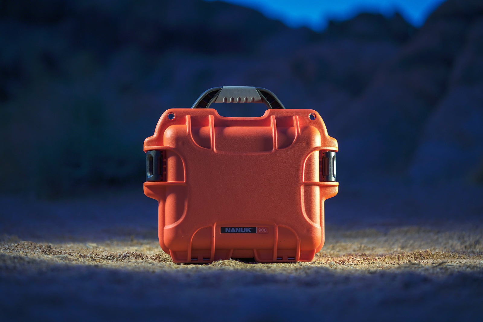 A NANUK 908 in Orange in the Desert