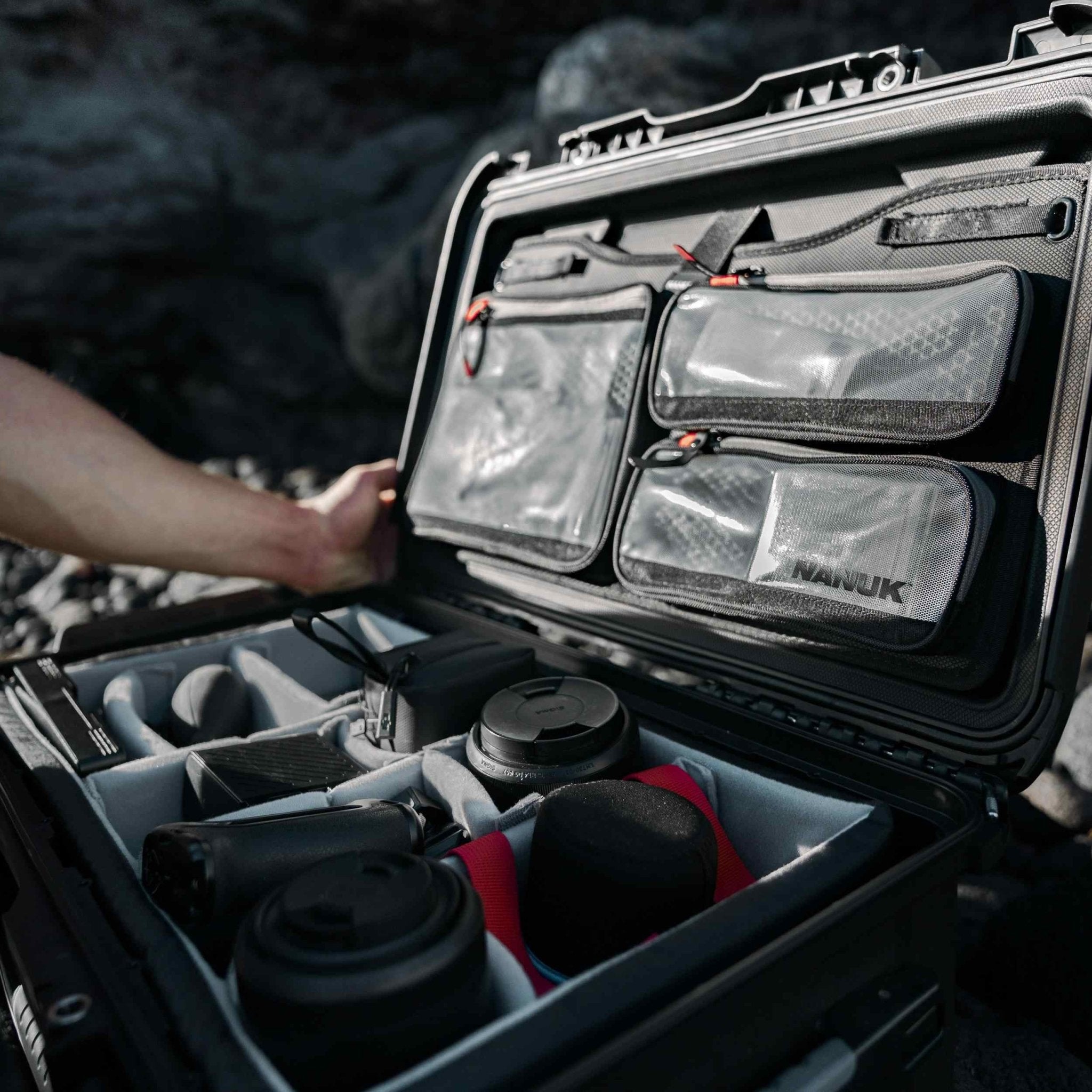 NANUK 935 Camera Valise - Pro Photo Kit - Camera Valise - NANUK Europe NANUK 935 Camera Valise - Pro Photo Kit - Camera Valise - NANUK Europe