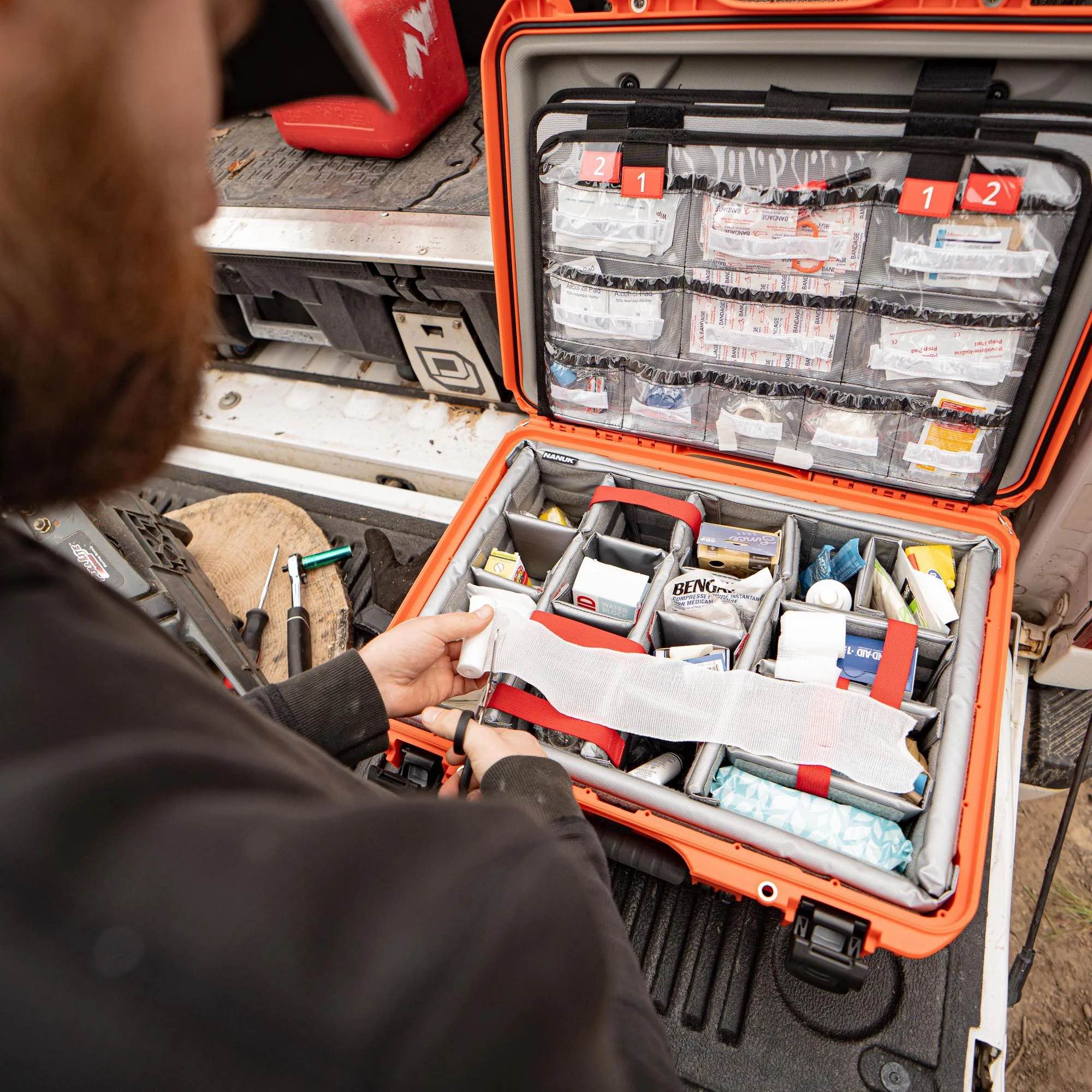 NANUK 945 EMS - First Aid Case - NANUK Europe NANUK 945 EMS - First Aid Case - NANUK Europe