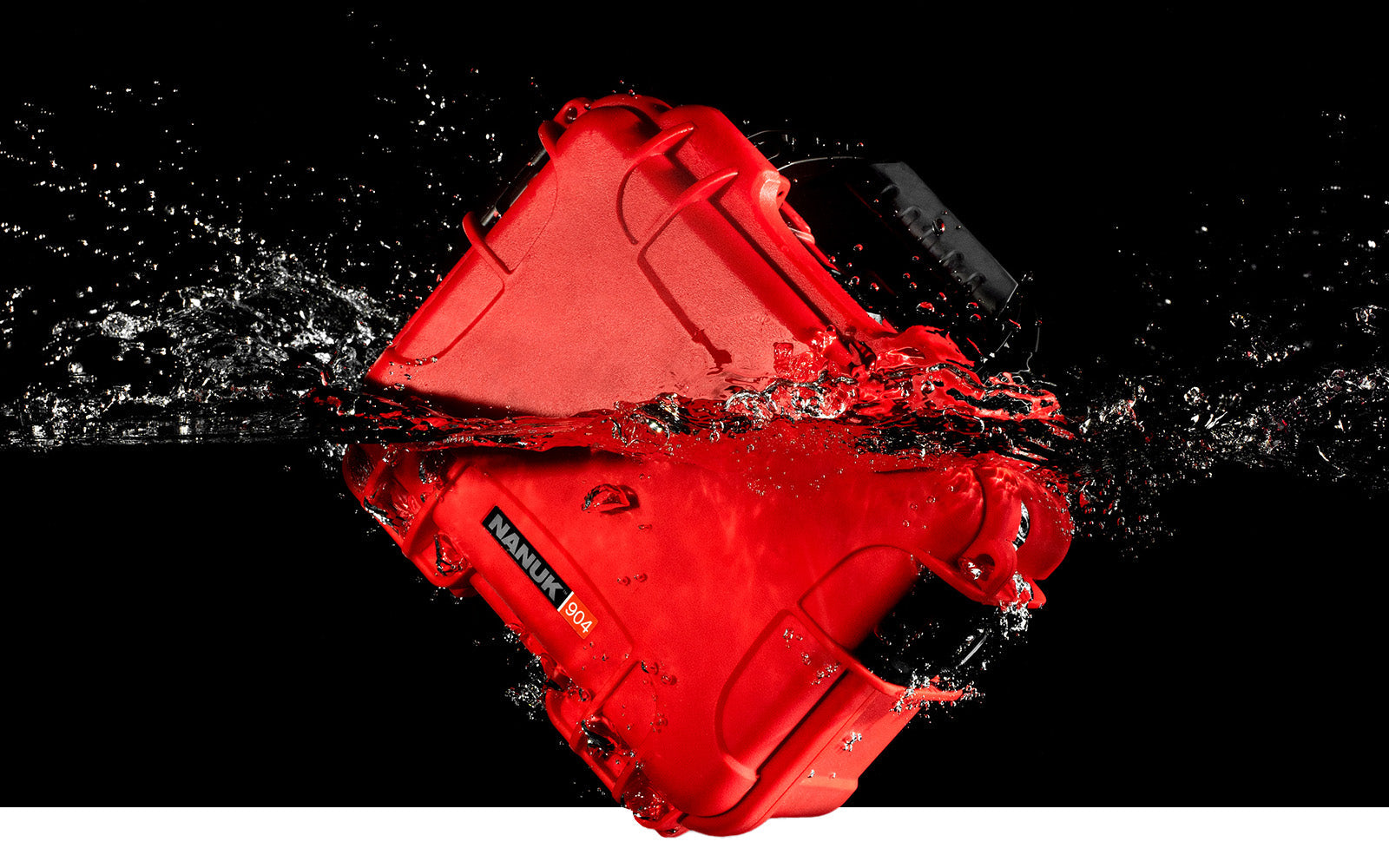 NANUK hard cases are built to withstand challenging environments such as offshore rigs, marine applications, and extreme weather conditions. They are all certified and provide reliable protection against water, dust, and impact, preventing damage to sensitive equipment.