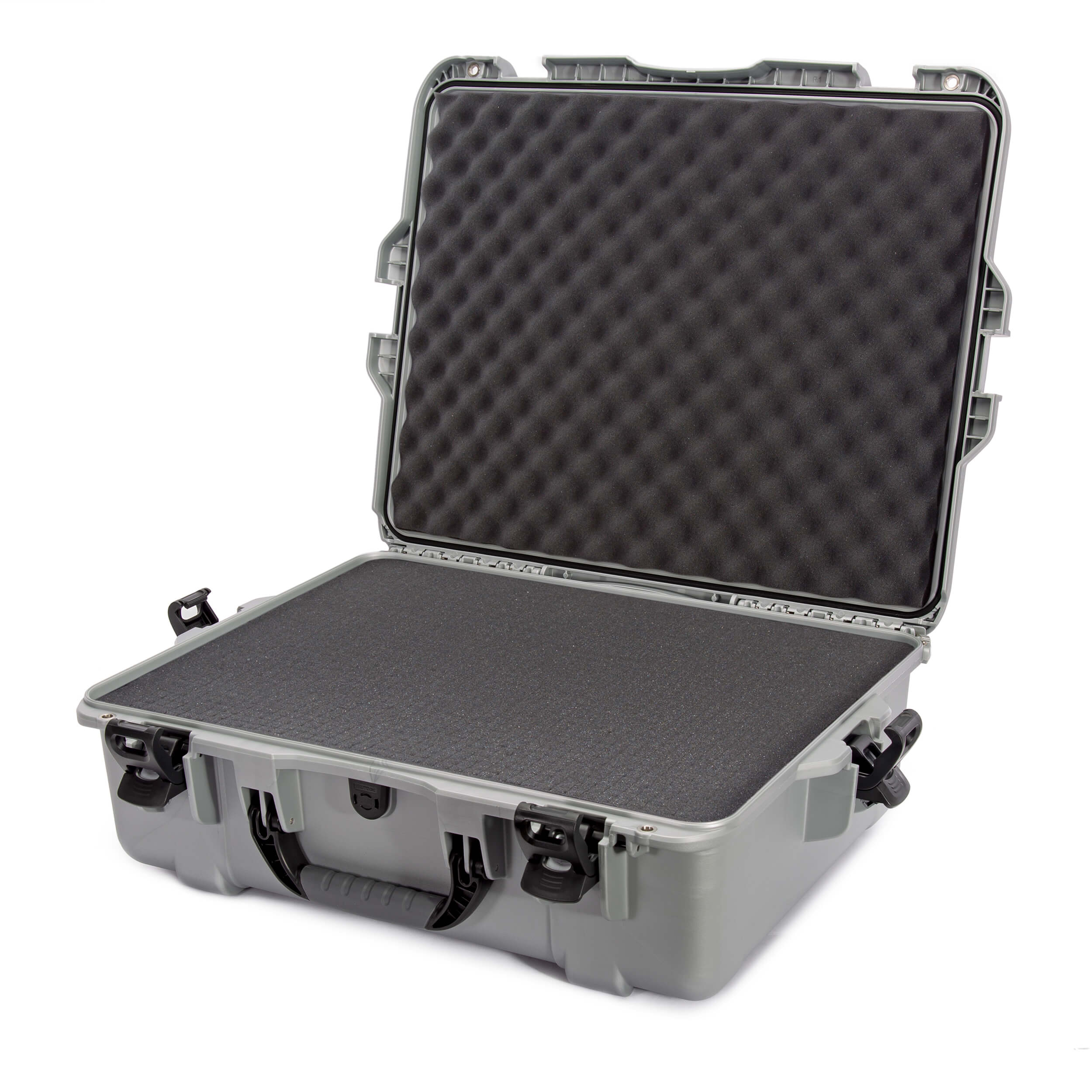 NANUK 945 Silver with Foam NANUK 945 Silver with Foam