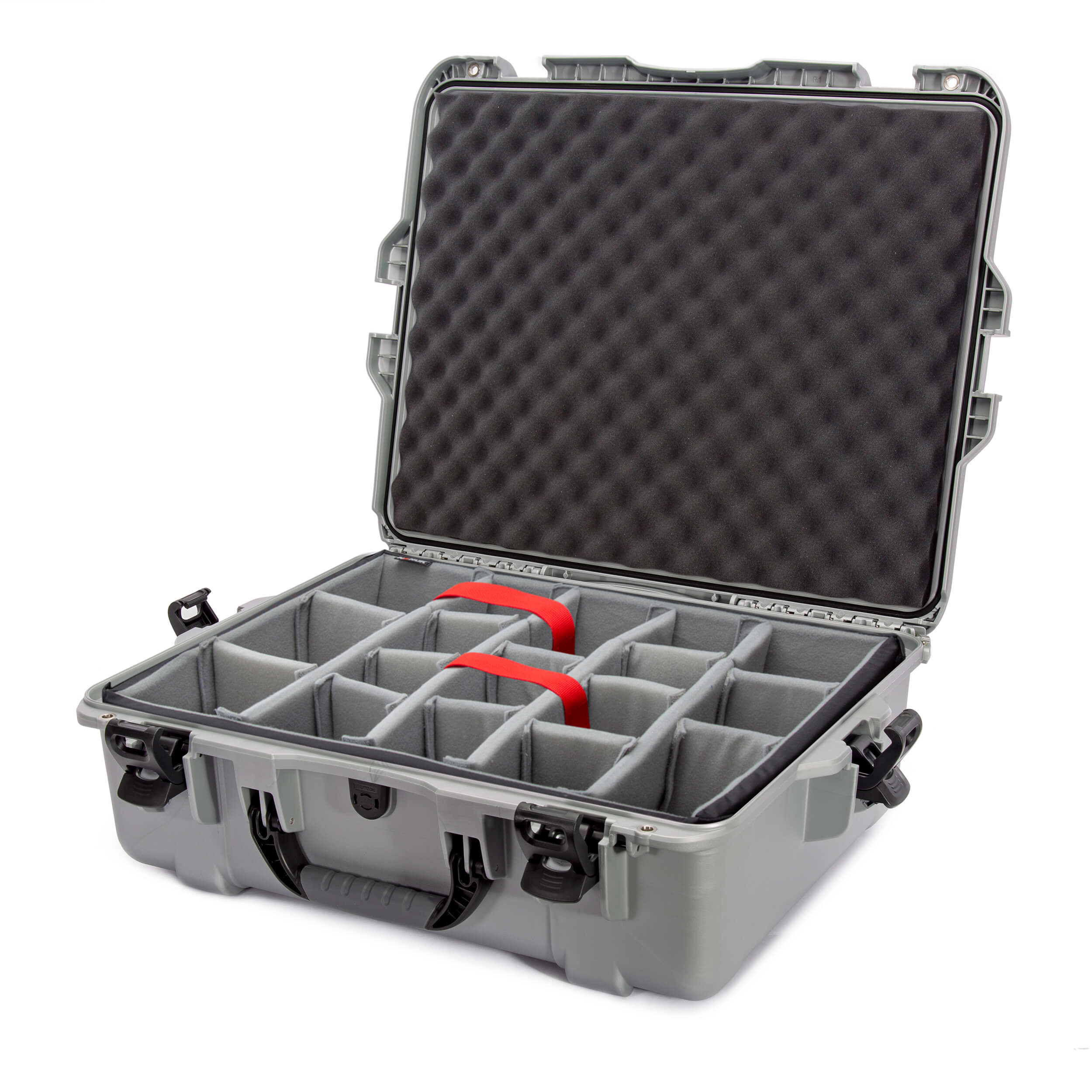 NANUK 945 Silver with PAdded Dividers NANUK 945 Silver with PAdded Dividers