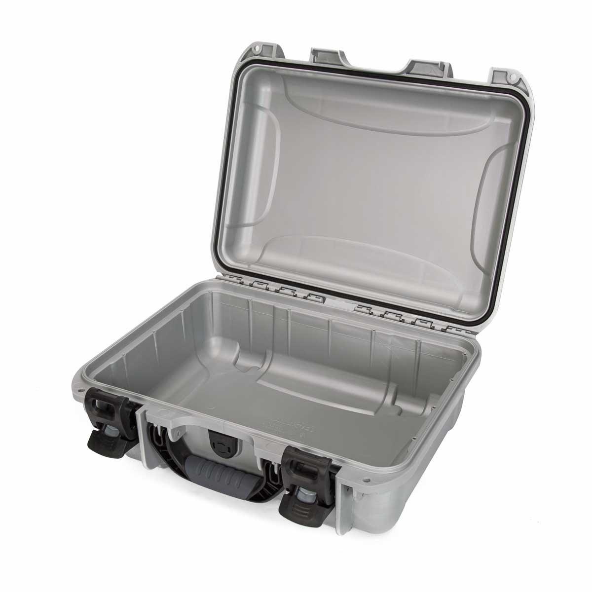 NANUK 920 reconditionné - Orange ou Graphite - Nanuk Valise - NANUK Europe NANUK 920 reconditionné - Orange ou Graphite - Nanuk Valise - NANUK Europe