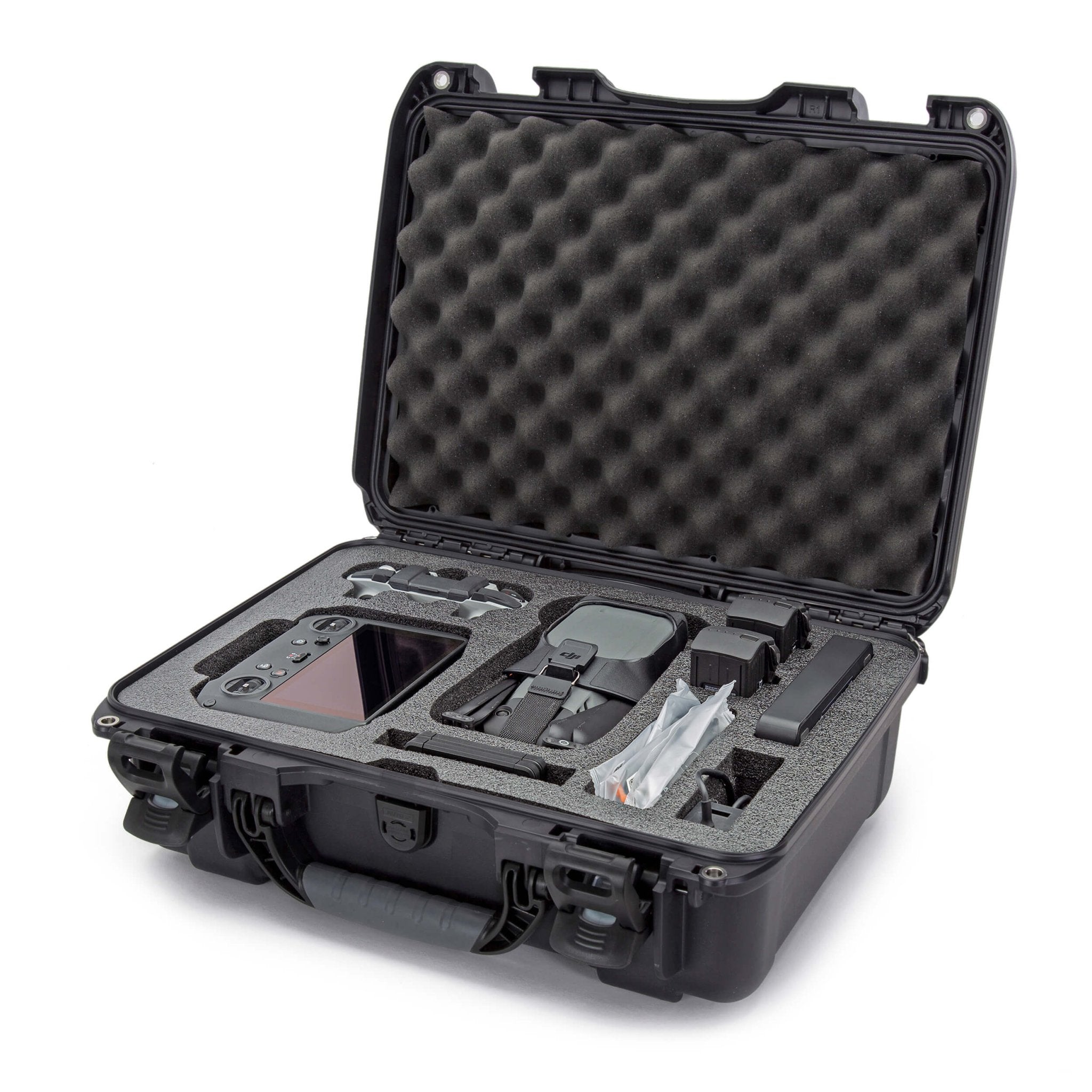 NANUK 925 for DJI™ Mavic 3 Fly More / Cine Premium Combo - Drone Case - NANUK Europe NANUK 925 for DJI™ Mavic 3 Fly More / Cine Premium Combo - Drone Case - NANUK Europe