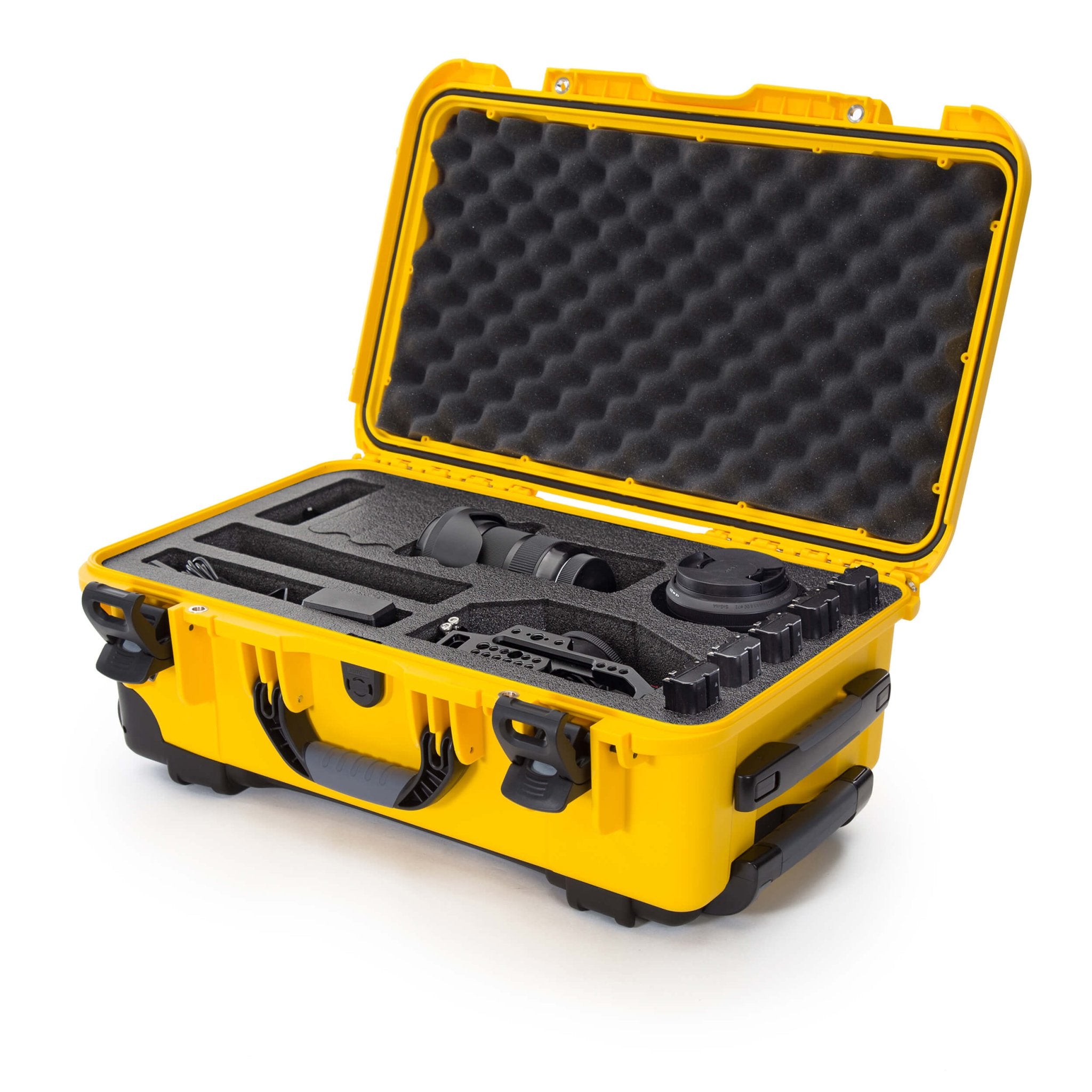 NANUK 935 for Blackmagic® Design Pocket Cinema Cameras - Camera Case - NANUK Europe NANUK 935 for Blackmagic® Design Pocket Cinema Cameras - Camera Case - NANUK Europe