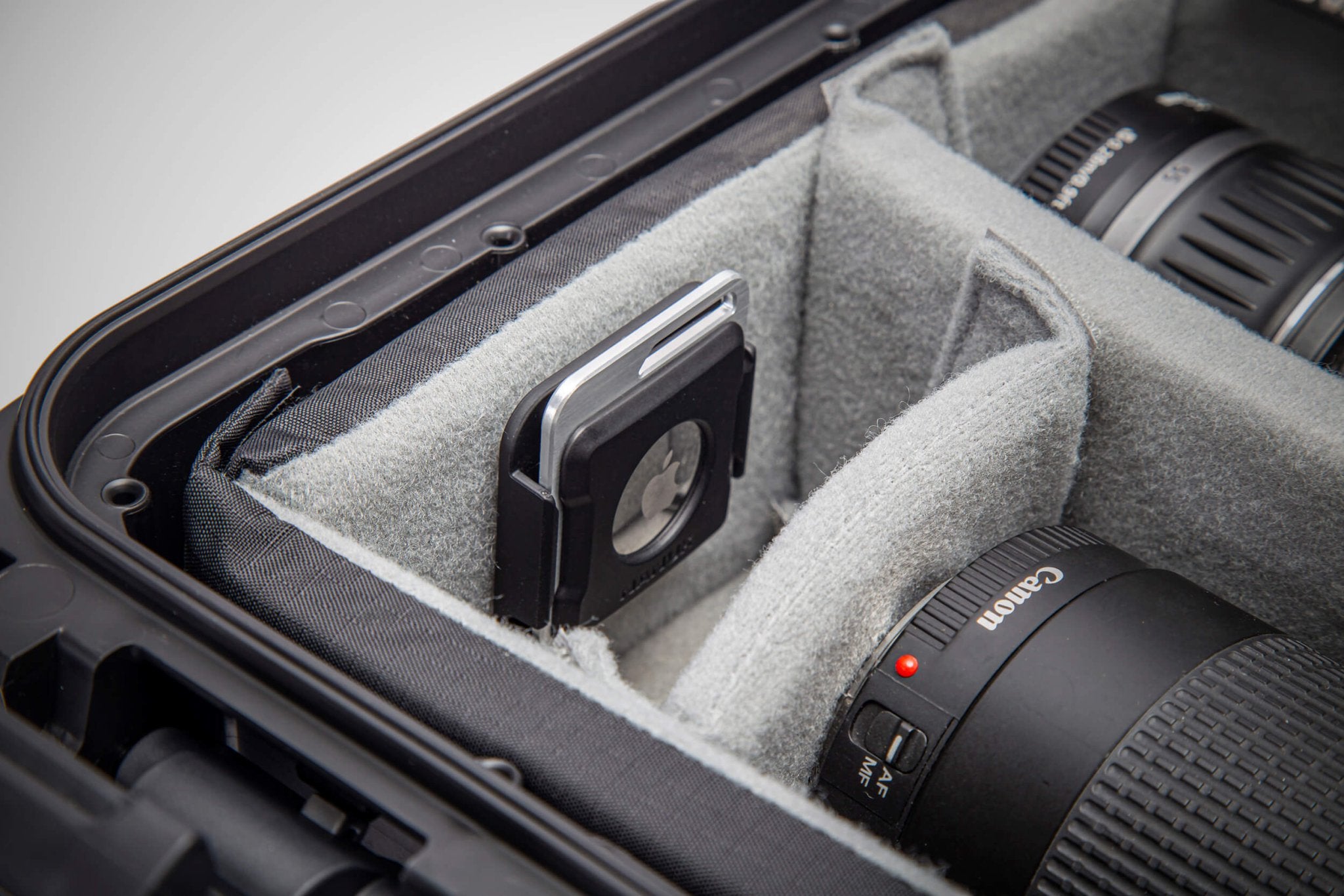 NANUK AirTag™ Houder - Nanuk Accessoires - NANUK Nederland NANUK AirTag™ Houder - Nanuk Accessoires - NANUK Nederland