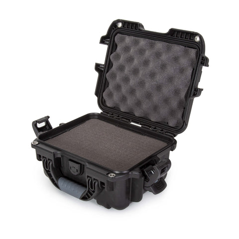 NANUK 905  Schwarz / Würfelschaum