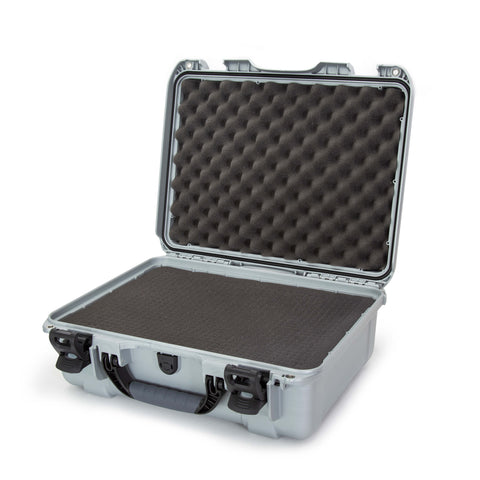 NANUK 930 Silber / Würfelschaum