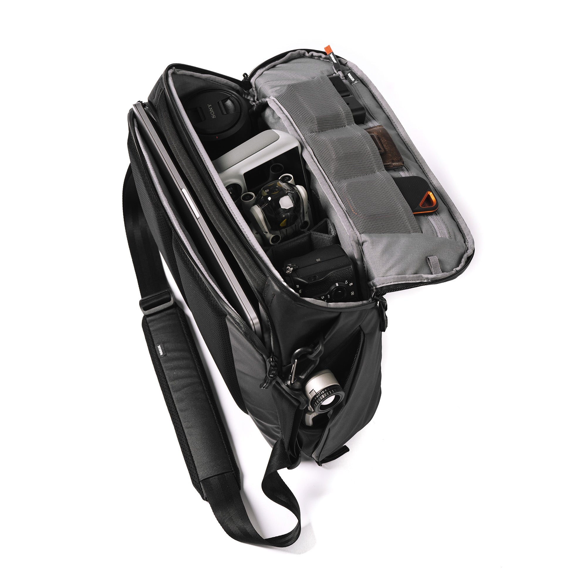 Compact, lightweight and entirely padded, the Nanuk N-PVD messenger bag